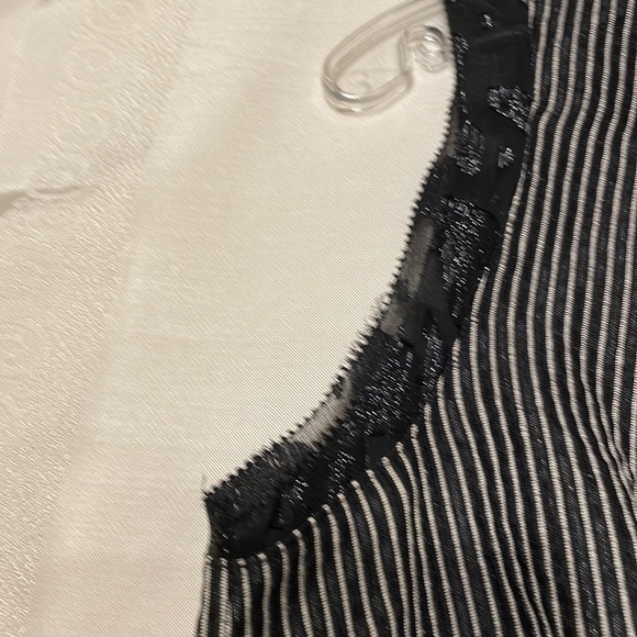 🎉3 for $30🎉 I 🖤 Ronson dress w/beautiful abstract design on sheer skirt (Mlb) - Picture 8 of 13